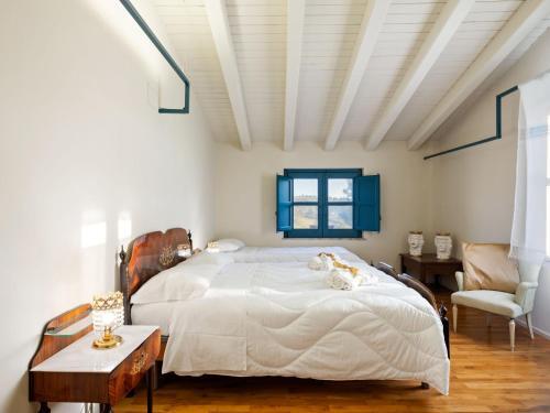 Charming Holiday Home In Caltagirone With Garden