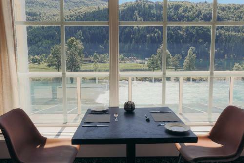 Hotel Loenfjord Loen