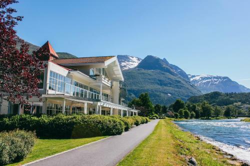 Hotel Loenfjord Loen