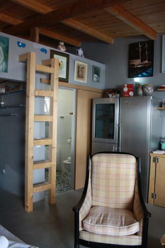Apartamento Est�dio Com Espa�o Exterior, 5 Minutos De Cascais.
