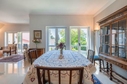 Apartamento Luxurious Two Bedroom Colina Park