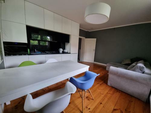 Apartament Bia?e Drzwi