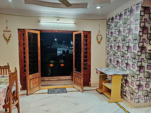 Apartamento Amazing Home's Kharkhana