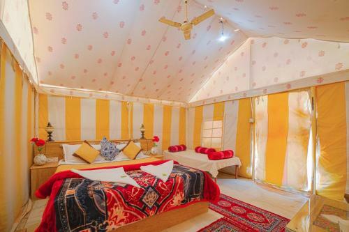 Chotu Maharaj Desert Camp