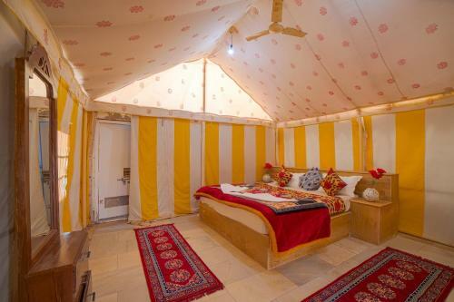 Chotu Maharaj Desert Camp
