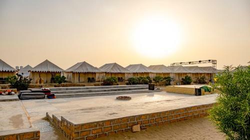 Chotu Maharaj Desert Camp