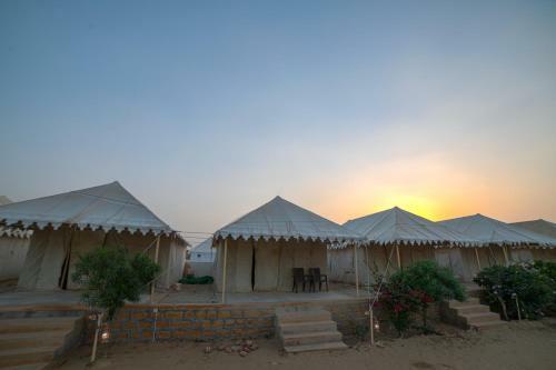 Chotu Maharaj Desert Camp