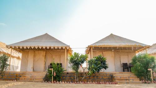 Chotu Maharaj Desert Camp