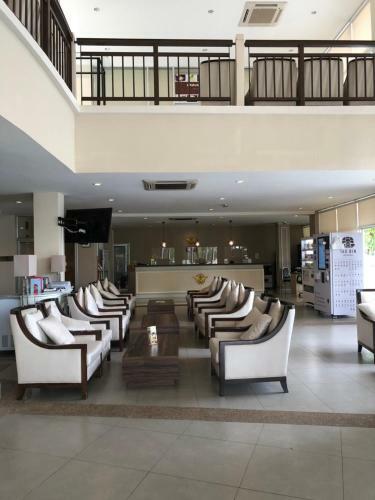 Laem Taen Bangsaen Hotel & Resort