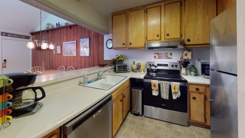 Forest Meadows 8 3 Bedroom Across From Bowling Alley And Great Restaurants