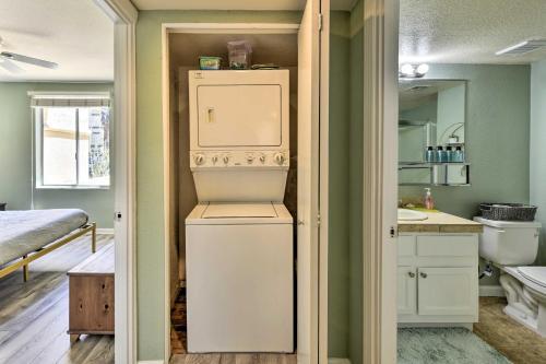 Apartamento Lovely Palm Springs Condo With Pool Access!
