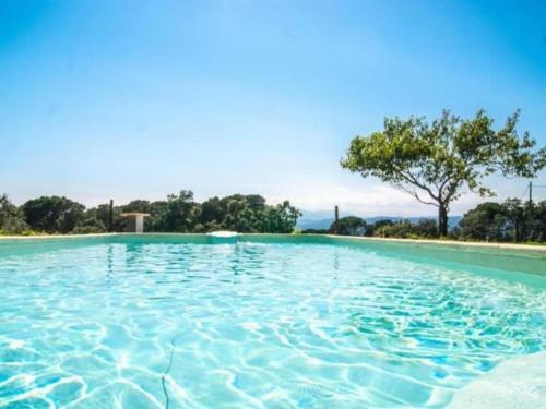 Mas�a Lito Con Piscina Privada