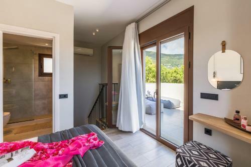 Villa Maira Rose By Villa Plus