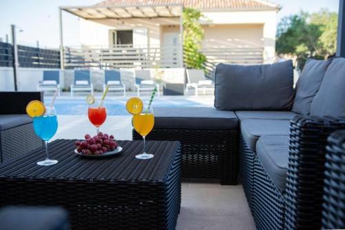 Holiday Home Ivana - Private Pool