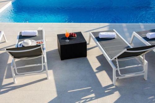 Holiday Home Ivana - Private Pool