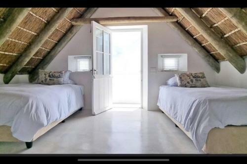 Struisbaai Beach Home With Private Swimming Pool