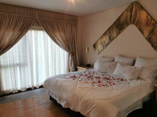 Luxury 3 Bedrooms Apartments With Vaal River View