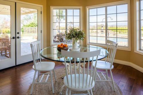 Willow By Avantstay Mountain Views - See Hot Air Balloons From Pool