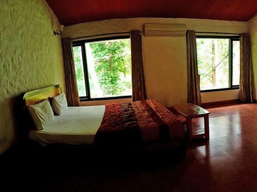 Hotel Staymaker Nikhara Garden
