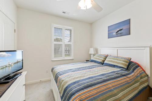 Grande At Canal Pointe -- 37697 Ulster #12