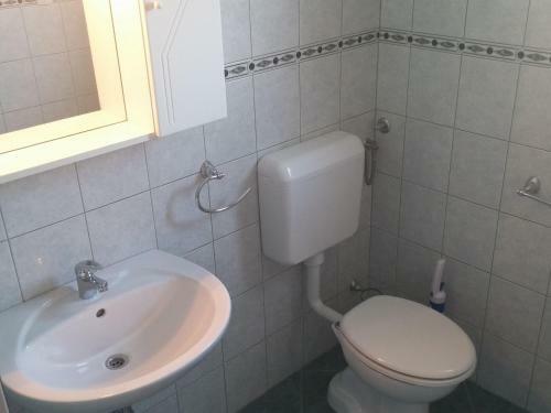 Spacious Apartment In Pag Dalmatia, Crotia