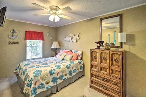 Cozy Steinhatchee House With Fire Pit And Grill!
