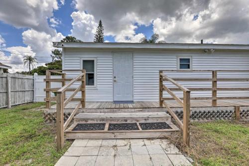 Central Sarasota Home 8 Mi To Siesta Key!
