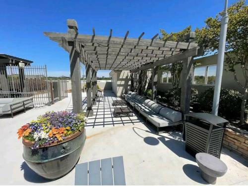 Apartment In Buckhead W/ Rooftop Pool
