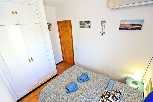 Ocean View Beach Apartment With Pool & Balconies