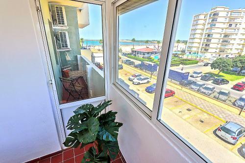 Ocean View Beach Apartment With Pool & Balconies