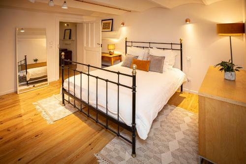 Beautiful Converted One Bedroom Apartment