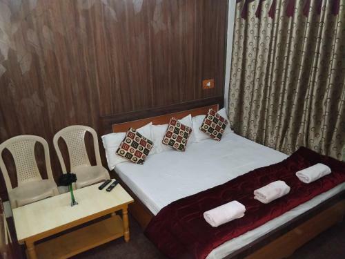 Hotel Qadir Residency Srinagar