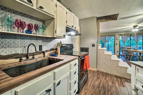 Idyllic Dillard Home With Blue Ridge Mtn Views!
