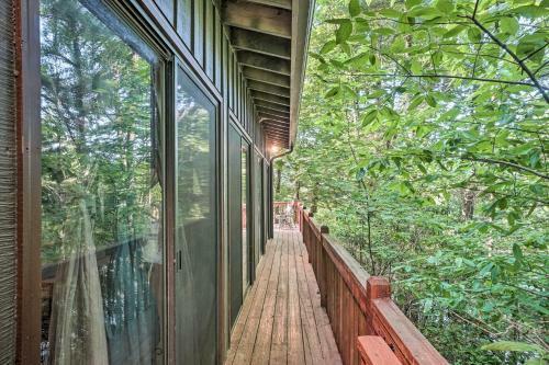 Idyllic Dillard Home With Blue Ridge Mtn Views!