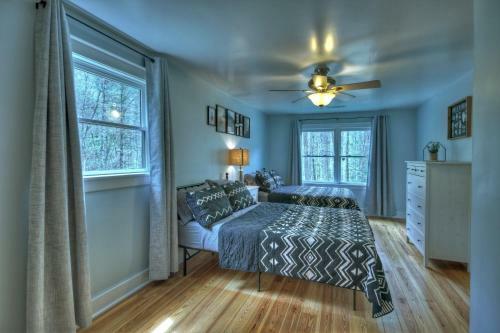 New Heaven Bound Pristine Private Lake Frontage
