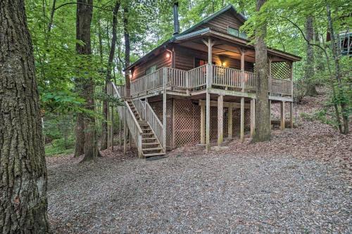 Tranquil Nw Georgia Cabin With Private Hot Tub