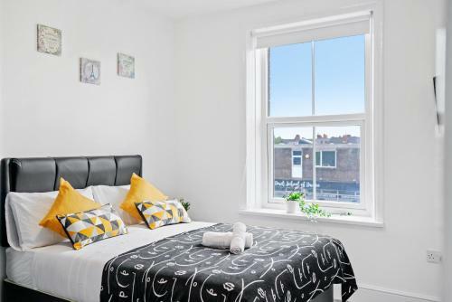Sunshine Serviced Apartments By Prime Stay