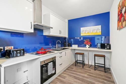 Sunshine Serviced Apartments By Prime Stay