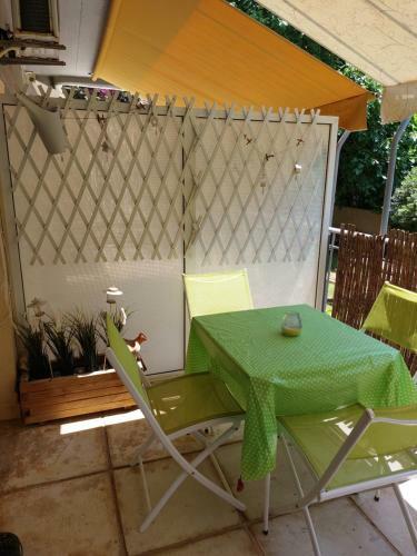 Apartamento Marianna's Studio In Saronida