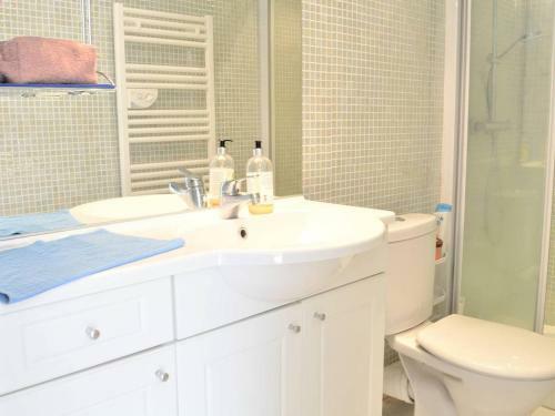 Apartamento Appartement Cavalaire-sur-mer, 2 Pi�ces, 4 Personnes - Fr-1-226b-107