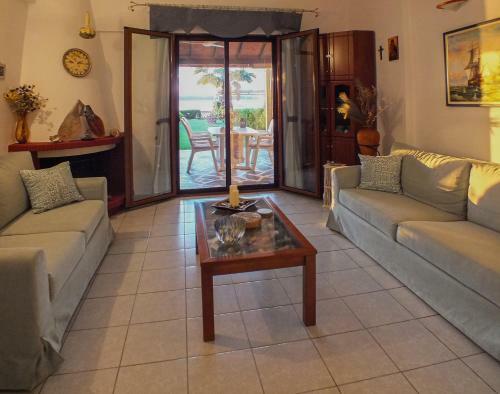 The ''golden Hour'' Beachfront Cottage