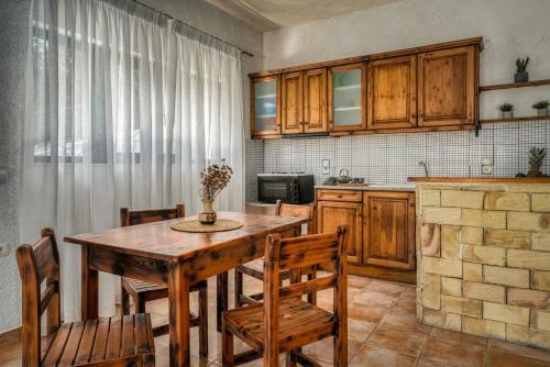 Anatoli Apartments