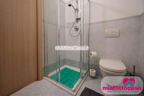 Apartamento Pace Dei Tigli - Bilocale Con Taverna E Giardino