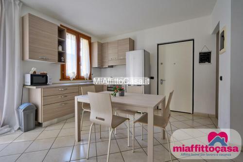 Apartamento Pace Dei Tigli - Bilocale Con Taverna E Giardino