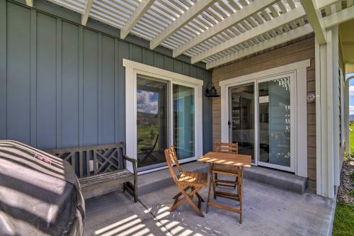 Modern Swan Valley Townhome With Walking Trails