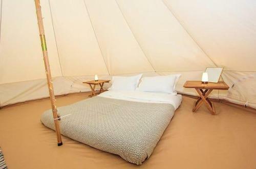 20 'vega' Bell Tent Glamping Anglesey