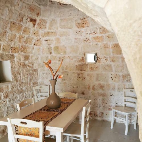 Villa Antico Trullo Ristrutturato Con Piscina E Giardino