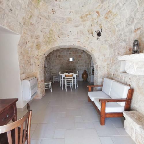 Villa Antico Trullo Ristrutturato Con Piscina E Giardino
