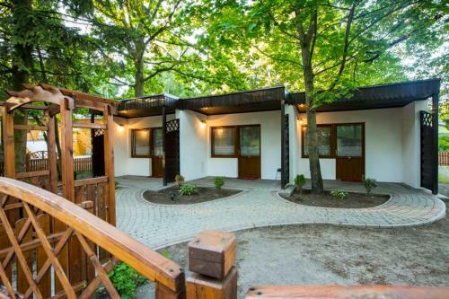 Lodge O?rodek Wypoczynkowy Karolinka
