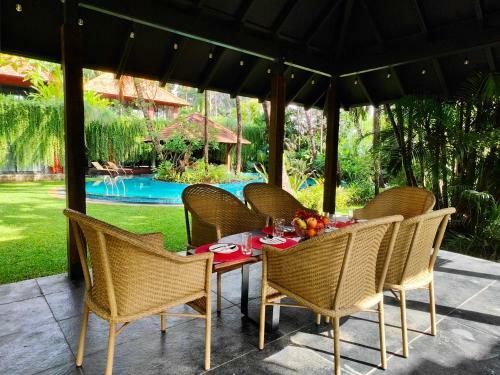 Villa Saffronstays Kimaya
